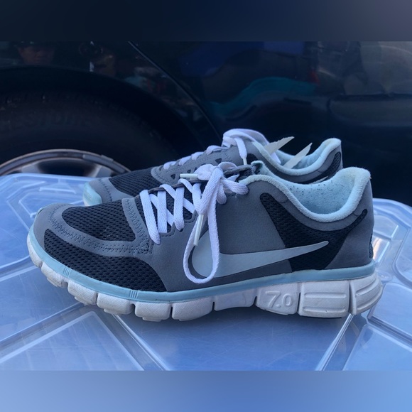 Nike Free 7.0 V2 396044-001 Womens Black Grey Running Athletic Shoes Size 8 - Picture 2 of 11